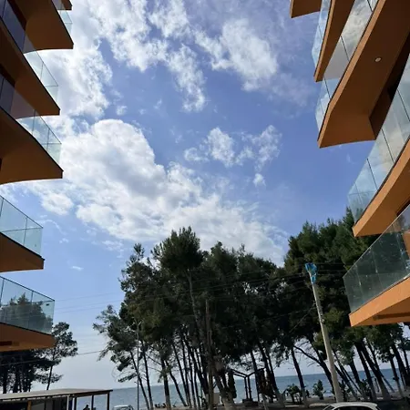 Luxurious Seaside Daire *